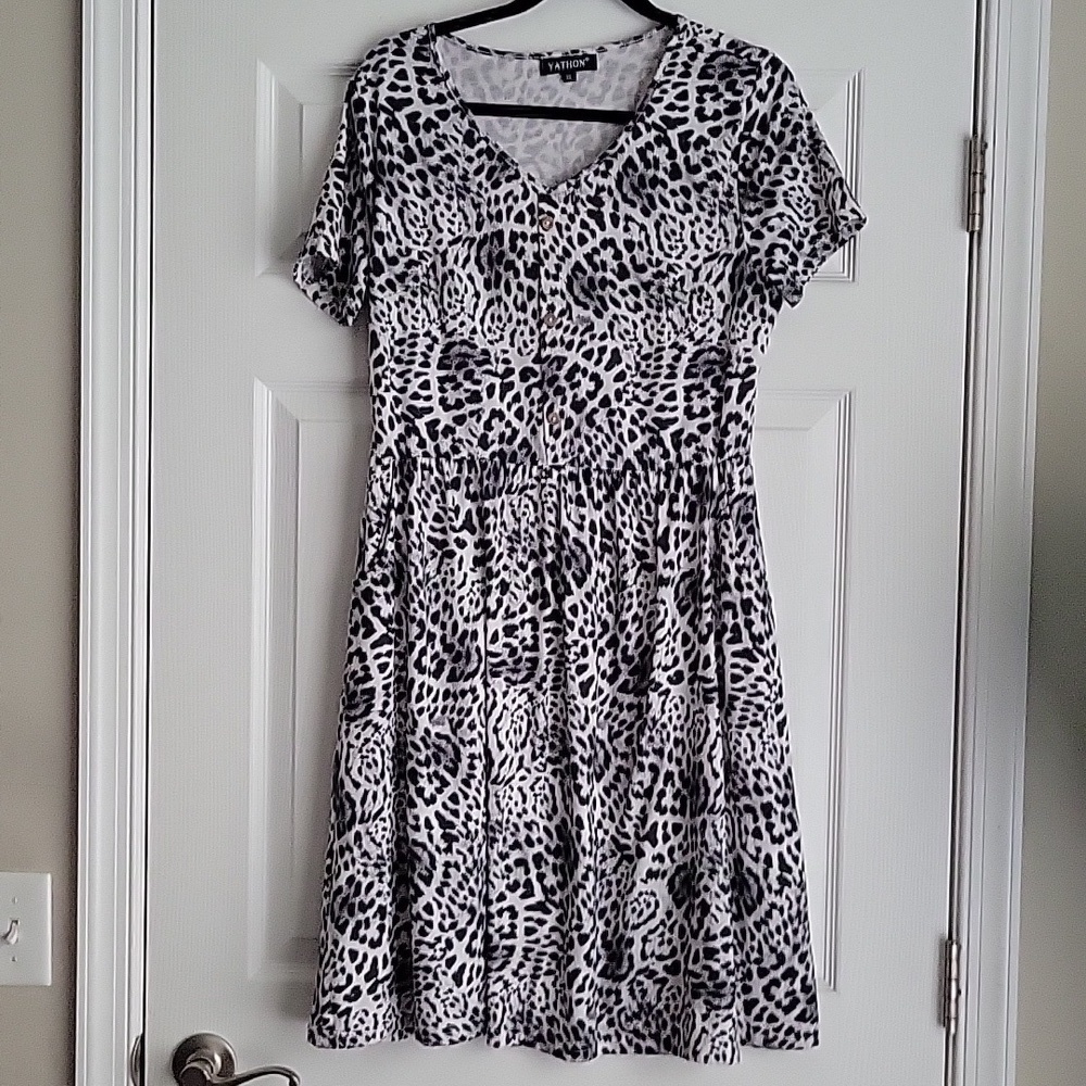 Yathon Women’s Dress